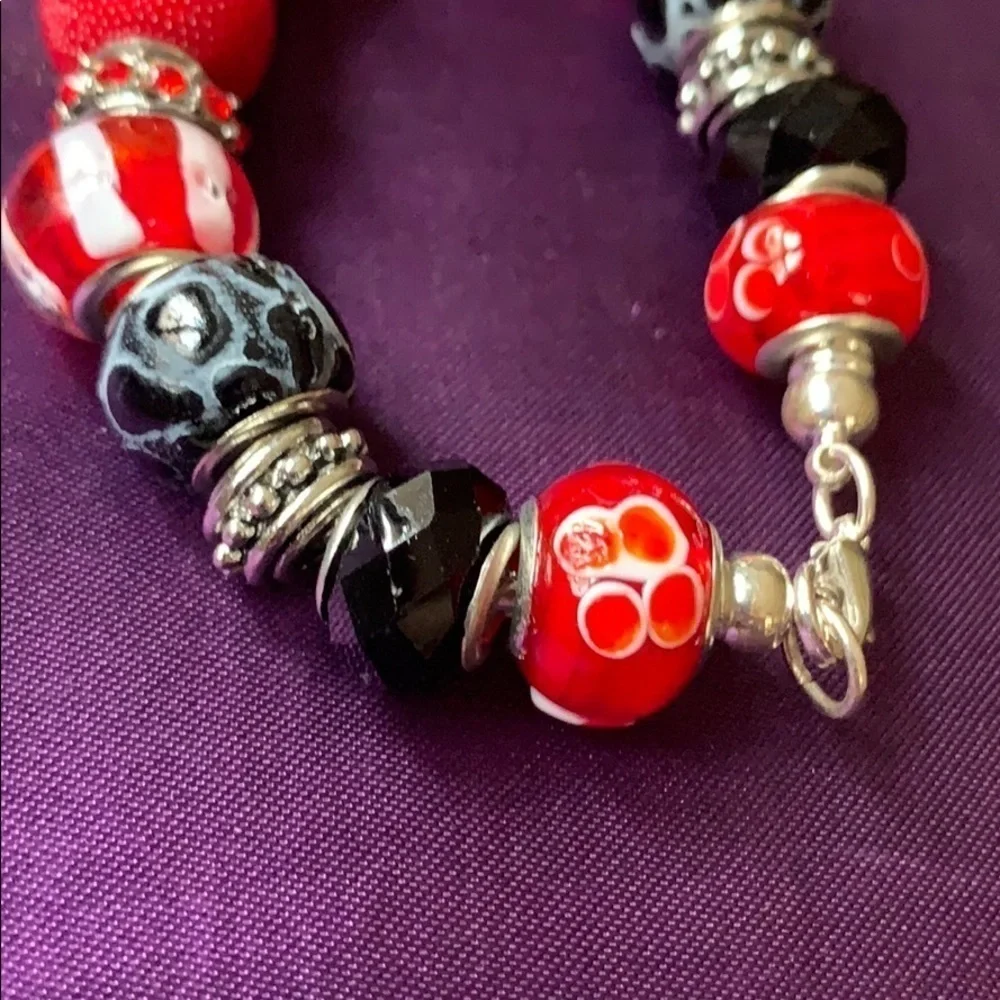 Red and black beaded bracelet, 8 inches long